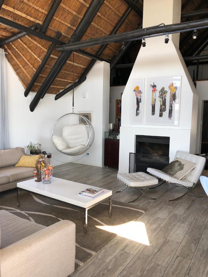 Karee Manor Guesthouse 斯特尔拜 外观 照片